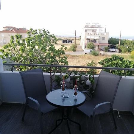Ariadne Apartment Paralimni Exterior foto